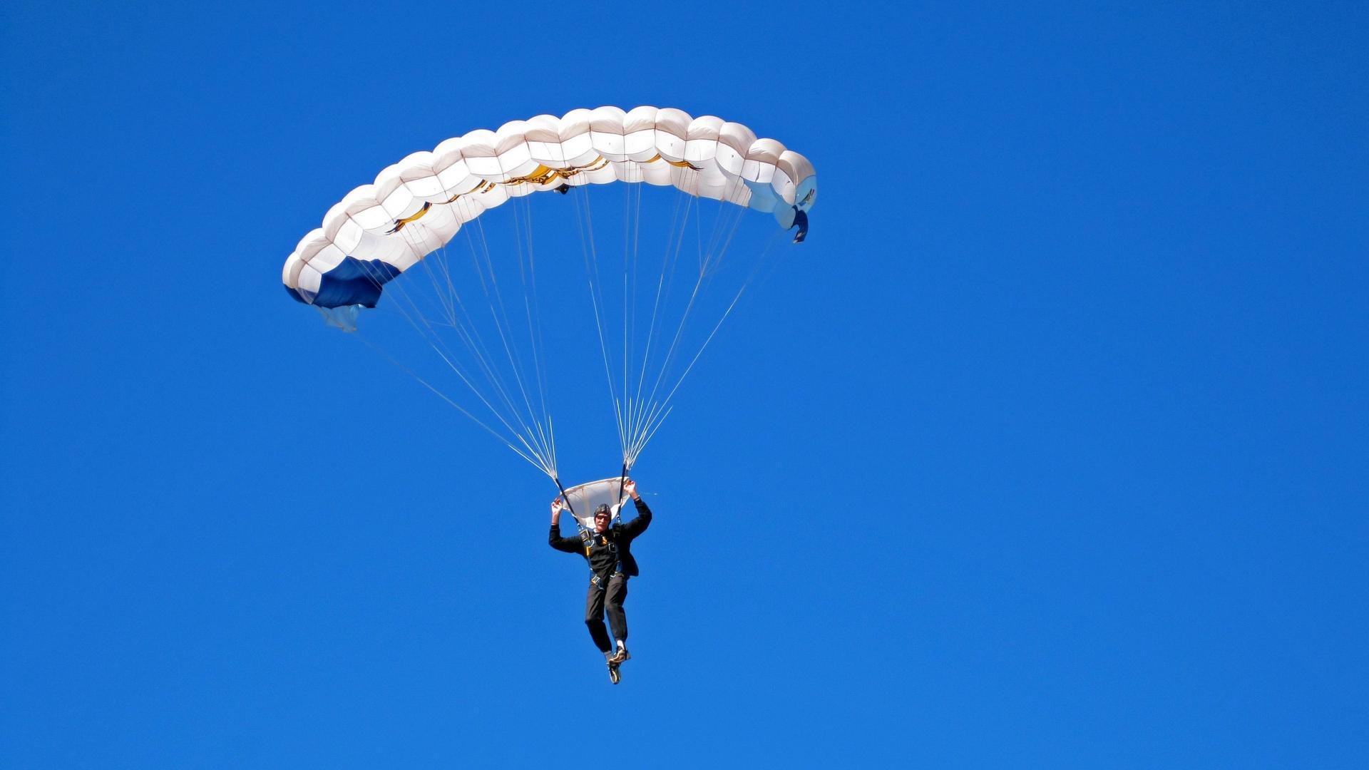 加拿大联赛观众热情持续提升，加拿大联赛观众热情持续提升什么意思