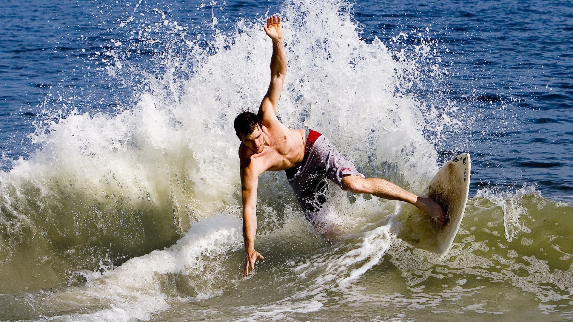 德国重返荣誉之路：法国全面压制无可奈何，德国重回欧洲怀抱和世界舞台的经验